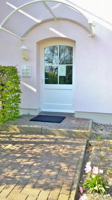 Ostsee Ferienappartements Dierhagen-Strand Klein & Fein エクステリア 写真
